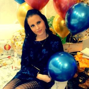 Девушки в Санкт-Петербурге: Алина, 35 - ищет парня из Санкт-Петербурга