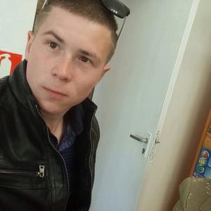 Парни в Воткинске: Александр, 24 - ищет девушку из Воткинска