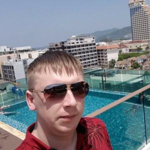 Евгений, 30 лет, Горно-Алтайск