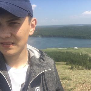 Вадим, 27 лет, Учалы
