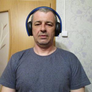 Олег, 50 лет, Струги Красные