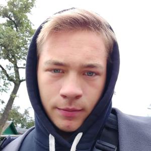 Станислав, 22 года, Брянск