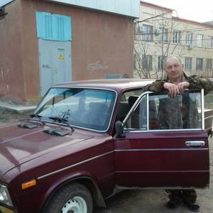 Константин, 61 год, Калининск