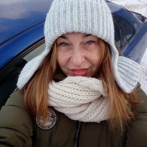 Девушки в Заволжске: Лариса Белова, 57 - ищет парня из Заволжска