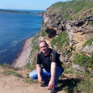 Парни в Владивостоке: Андрей, 48 - ищет девушку из Владивостока