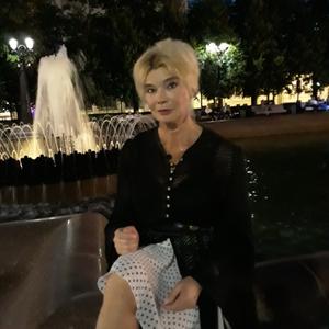 Марина, 67 лет, Москва