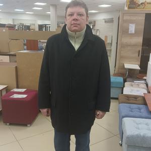 Парни в Гатчине: Александр, 45 - ищет девушку из Гатчины