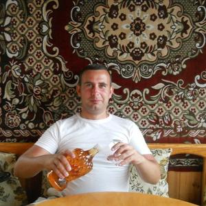 Парни в Корсаков: Дмитрий Мальченко, 42 - ищет девушку из Корсаков