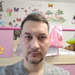 Илья, 36 лет, Никольское