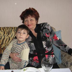Девушки в Абинске: Нэлли, 79 - ищет парня из Абинска