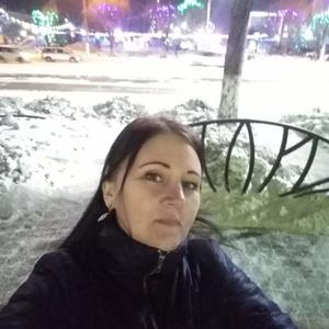 Девушки в Комсомольске-На-Амуре: Ирина, 37 - ищет парня из Комсомольска-На-Амуре