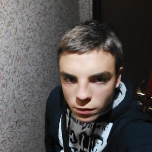 Евгений, 22 года, Брянск