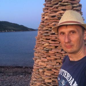 Парни в Владивостоке: Филипп, 43 - ищет девушку из Владивостока