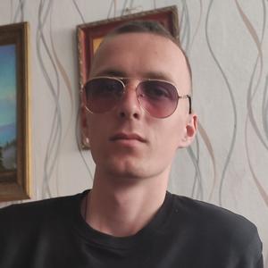 Парни в Саратове: Pavel, 21 - ищет девушку из Саратова