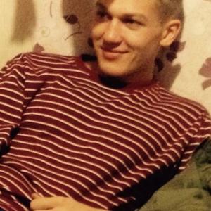 Дмитрий, 34 года, Волхов