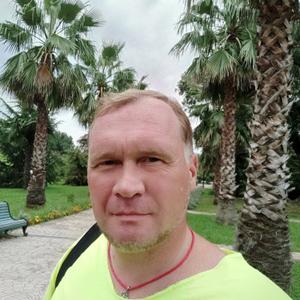 Игорь, 45 лет, Южно-Сахалинск