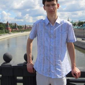 Парни в Арсеньеве: Алексей, 29 - ищет девушку из Арсеньева