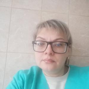 Девушки в Омске: Наталья, 45 - ищет парня из Омска