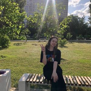 Девушки в Волгограде: Мария, 18 - ищет парня из Волгограда