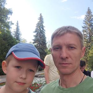 Владислав, 47 лет, Озерск