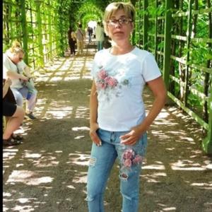 Девушки в Зеленоградске: Елена, 48 - ищет парня из Зеленоградска