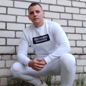 Антон, 35 лет, Брянск