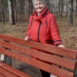Девушки в Новосибирске: Людмила, 70 - ищет парня из Новосибирска