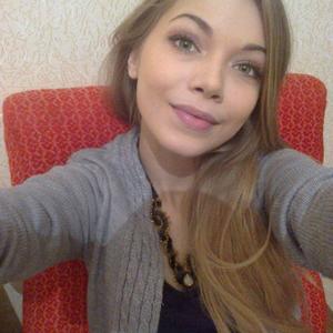 Девушки в Мурманске: Кристина, 29 - ищет парня из Мурманска