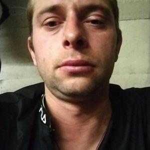Парни в Рыльске: Александр, 31 - ищет девушку из Рыльска
