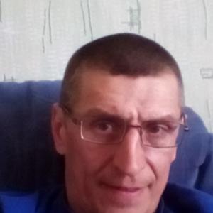 Олег, 49 лет, Новоуральск