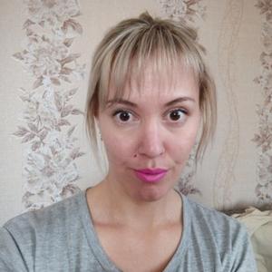 Девушки в Сходне: Лилия Попова, 32 - ищет парня из Сходни
