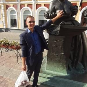 Парни в Вышний Волочке: Евгений Петров, 29 - ищет девушку из Вышний Волочка