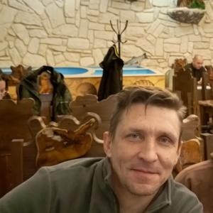Парни в Снежногорске: Сергей, 45 - ищет девушку из Снежногорска