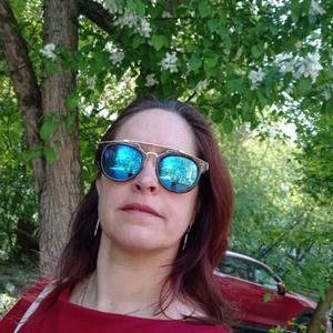 Девушки в Перми: Лидия Мощенкова, 49 - ищет парня из Перми