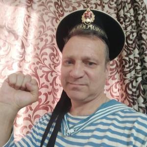 Иван, 59 лет, Москва