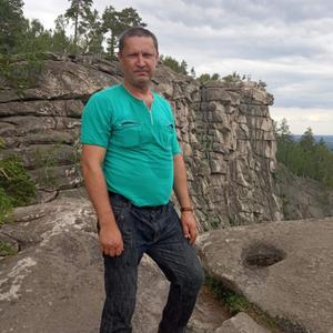 Парни в Первоуральске: Михаил, 53 - ищет девушку из Первоуральска