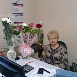 Девушки в Георгиевске: Вера, 69 - ищет парня из Георгиевска