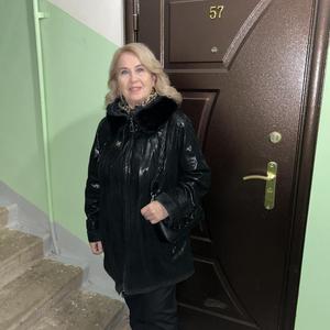 Девушки в Ижевске: Татьяна, 66 - ищет парня из Ижевска