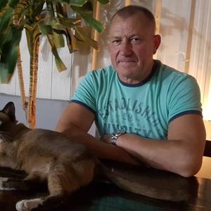Парни в Владивостоке: Guennadi Lennon, 67 - ищет девушку из Владивостока