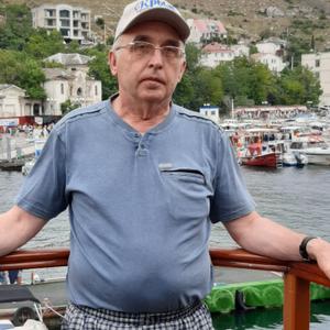 Парни в Вуктыле: Виталий, 63 - ищет девушку из Вуктыла