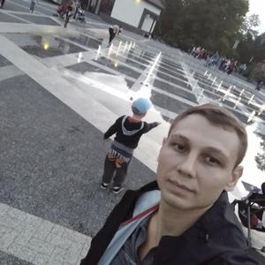Парни в Кишиневе: Олег, 39 - ищет девушку из Кишинева