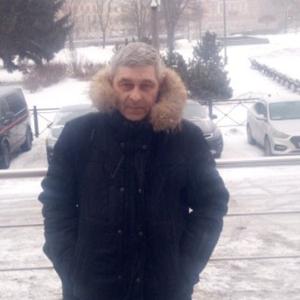 Парни в Мурманске: Валера, 63 - ищет девушку из Мурманска