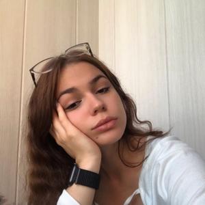 Аня, 20 лет, Петергоф