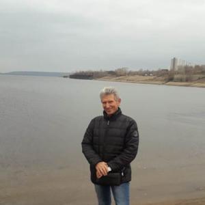 Парни в Новочебоксарске: Влад, 55 - ищет девушку из Новочебоксарска