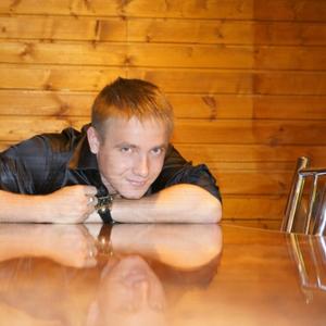 Парни в Тольятти: Юрий, 33 - ищет девушку из Тольятти