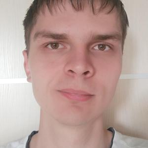 Кирилл, 25 лет, Бор