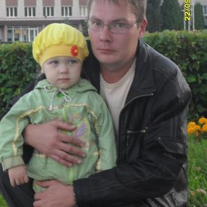 Парни в Новочебоксарске: Паша, 41 - ищет девушку из Новочебоксарска