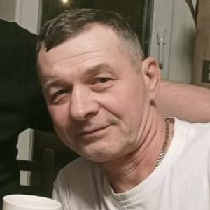 Олег, 56 лет, Грязи