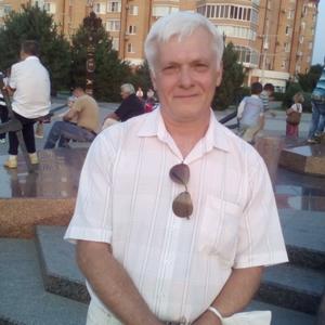 Александр Иванников, 63 года, Астрахань