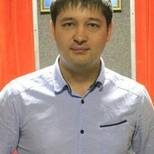 Руслан, 35 лет, Нижнекамск